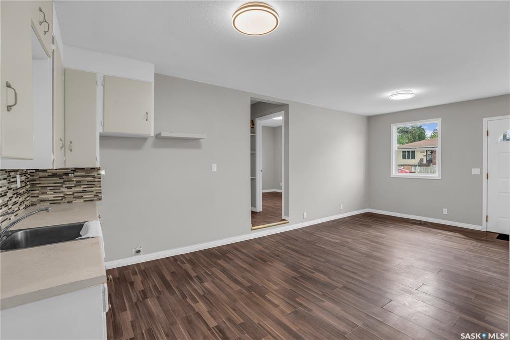 Mount Royal 社区平层独栋 · 238 R Avenue N——林与唐地产 - 5